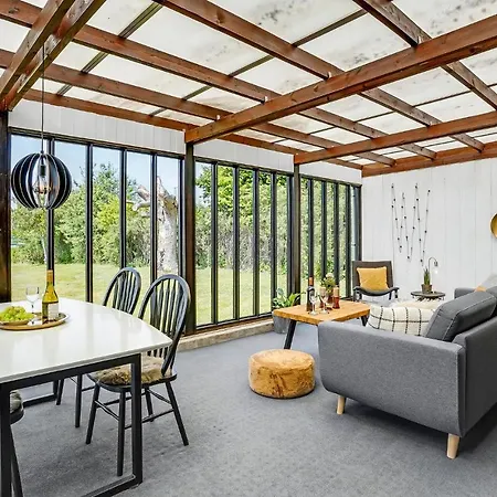 Stunning In With Wifi Holiday home *