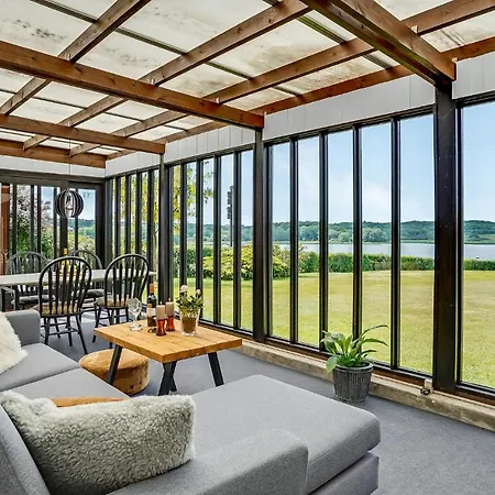 Awesome In With House Sea View *